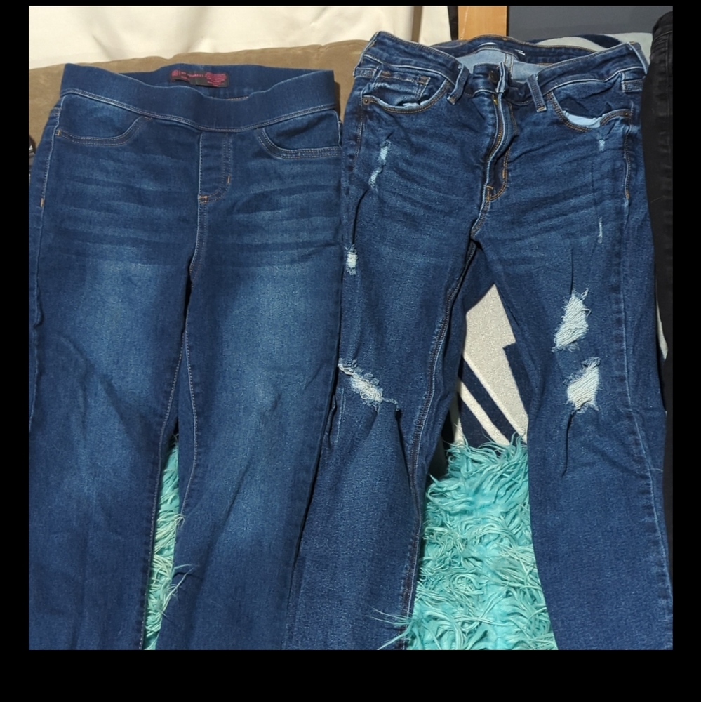 Women's petite jeans